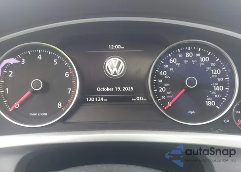 2016 Volkswagen Touareg Vr6 Lux z USA, uszkodzony, nr VIN WVGEF9BPXGD011234